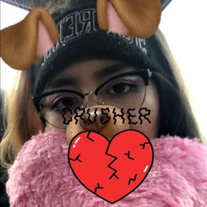 Meet your Posher, Iris